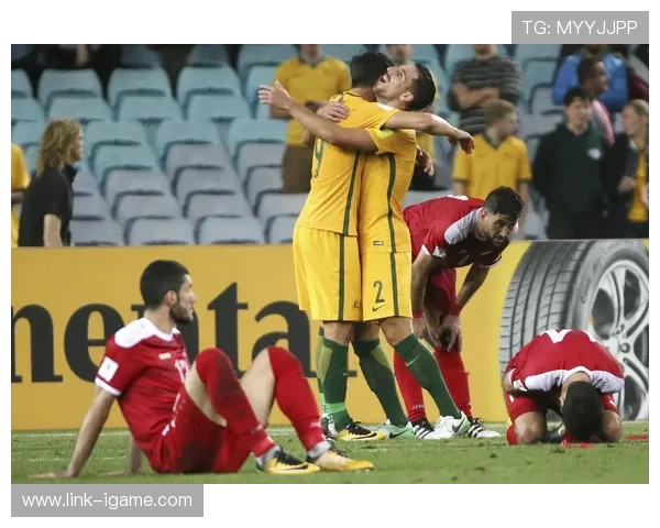 津门虎迎强劲对手激烈对决鏖战绿茵展现硬核实力争锋时刻