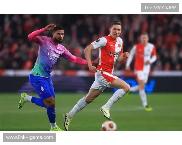 国际米兰强势对决豪门劲旅巅峰之战再掀欧洲足坛激情风暴