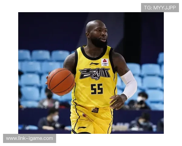 V5战队在精英赛积分榜中以99分稳居第一位置展现强大实力