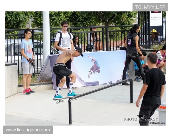 滑板文化的魅力：深入了解杭州滑板队员的独特技能与风采