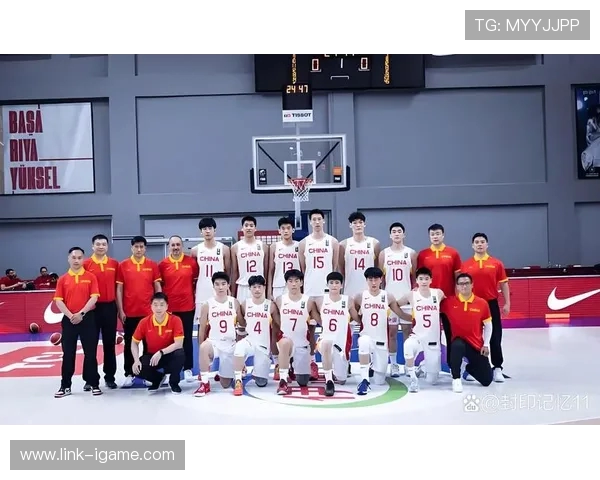 中国蓝队与印度精彩对决回放分析与精彩瞬间回顾