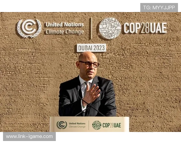 亚马尔地区的能源战略与全球气候变化的互动影响分析