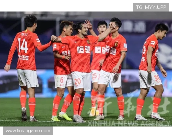 建业与恒大精彩对决比赛视频回顾及精彩瞬间分析